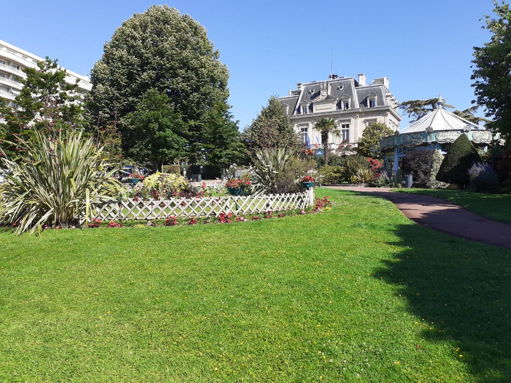 Maison Individuelle Avec Terrasse Nogent Sur Marne Exteriér fotografie